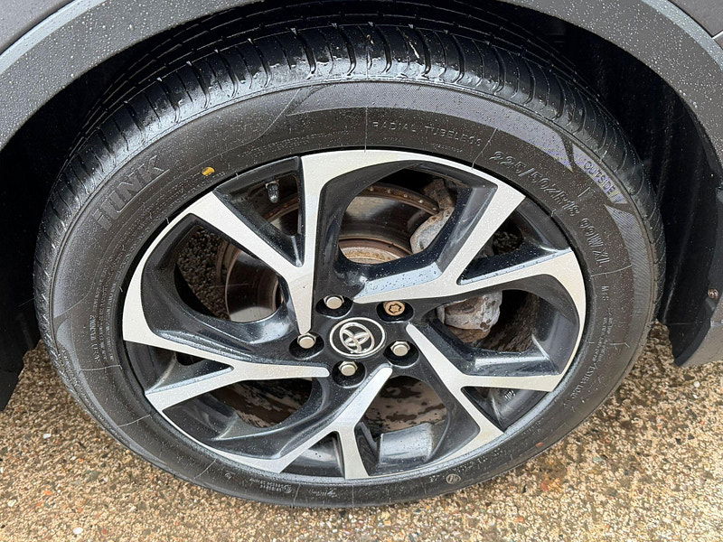 Toyota C-HR 1.8 VVT-h Dynamic CVT Euro 6 (s/s) 5dr 5dr Automatic 2026