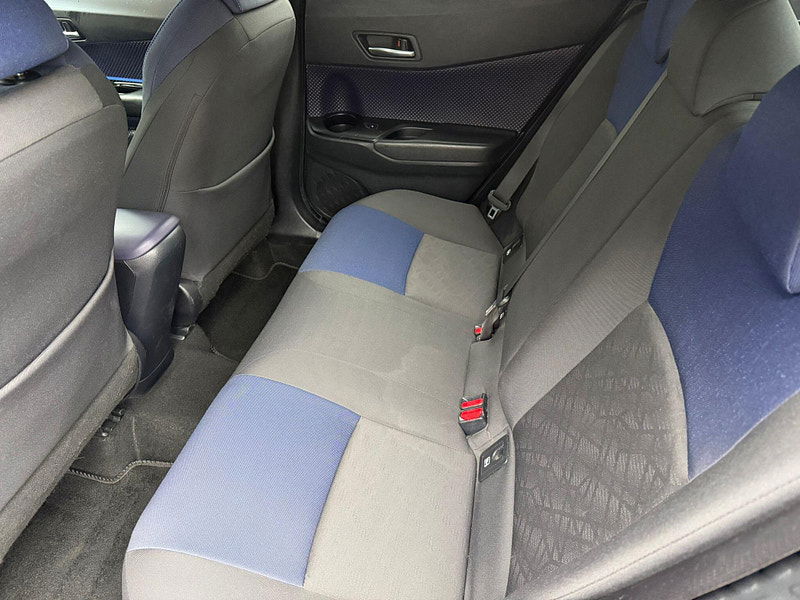 Toyota C-HR 1.8 VVT-h Dynamic CVT Euro 6 (s/s) 5dr 5dr Automatic 2026