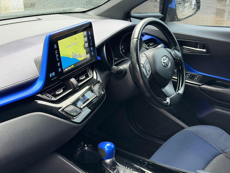 Toyota C-HR 1.8 VVT-h Dynamic CVT Euro 6 (s/s) 5dr 5dr Automatic 2026