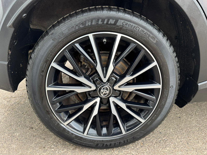 Toyota C-HR 1.8 VVT-h Excel CVT Euro 6 (s/s) 5dr 5dr Automatic 2025