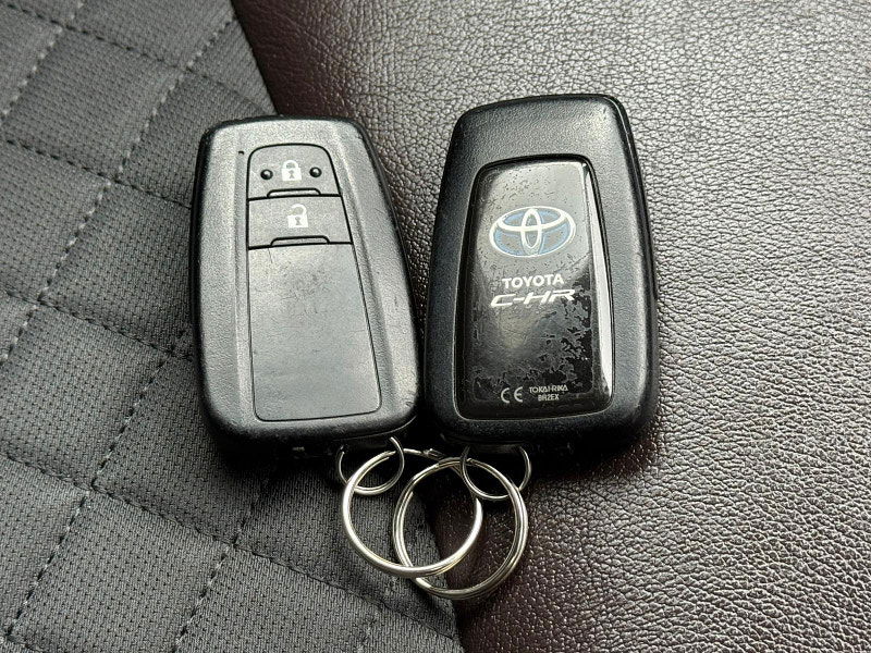 Toyota C-HR 1.8 VVT-h Excel CVT Euro 6 (s/s) 5dr 5dr Automatic 2025