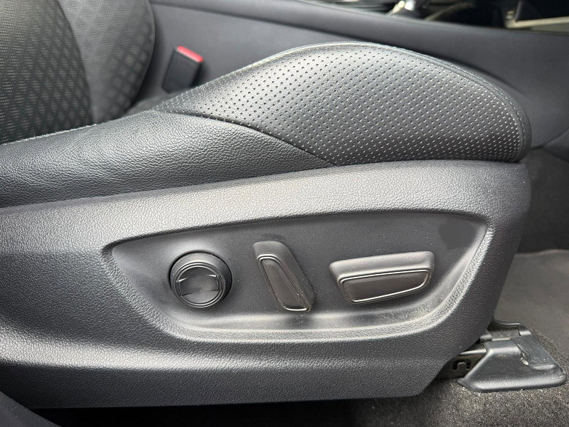 Toyota C-HR 2.0 VVT-h Orange Edition CVT Euro 6 (s/s) 5dr 5dr Automatic 2026