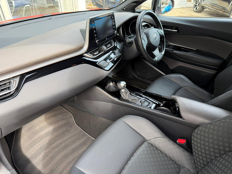 Toyota C-HR 2.0 VVT-h Orange Edition CVT Euro 6 (s/s) 5dr 5dr Automatic 2026