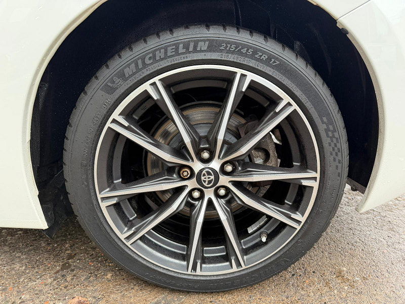 Toyota GT86 2.0 Boxer D-4S Pro Euro 6 2dr 2dr Manual 2025