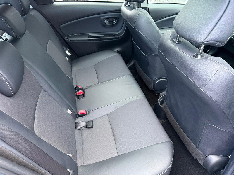 Toyota Yaris 1.5 VVT-h Excel E-CVT Euro 6 5dr (15in Alloy) 5dr Automatic 2026