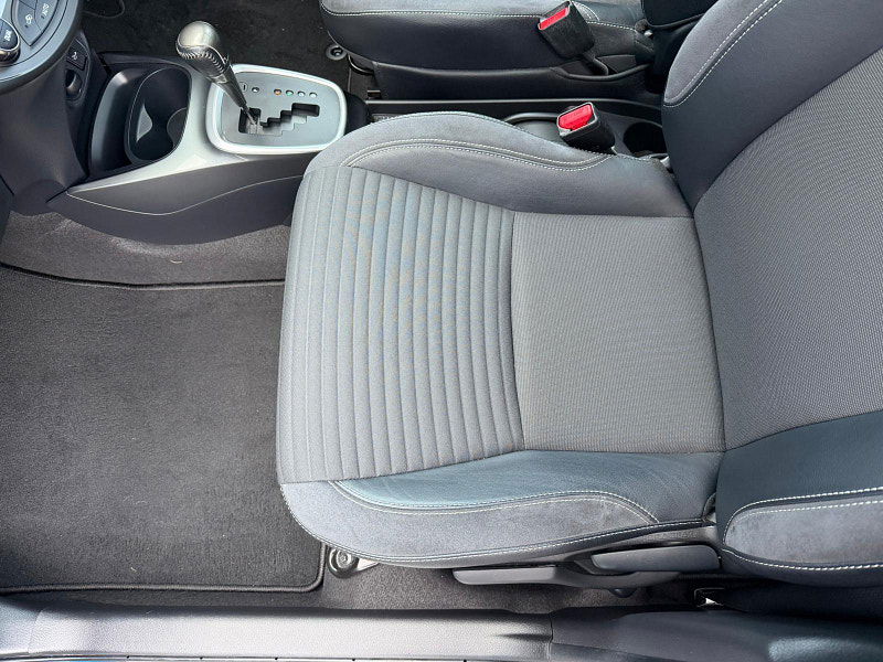 Toyota Yaris 1.5 VVT-h Excel E-CVT Euro 6 5dr (15in Alloy) 5dr Automatic 2026