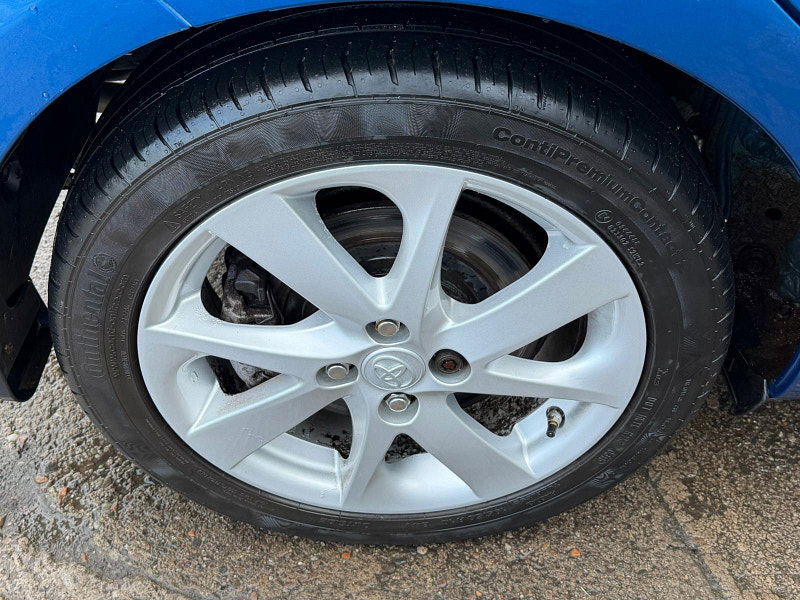 Toyota Yaris 1.5 VVT-h Excel E-CVT Euro 6 5dr (15in Alloy) 5dr Automatic 2026