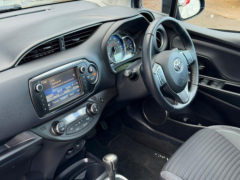 Toyota Yaris 1.5 VVT-h Excel E-CVT Euro 6 5dr (15in Alloy) 5dr Automatic 2026