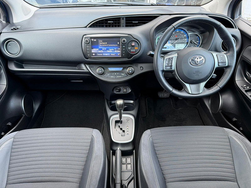 Toyota Yaris 1.5 VVT-h Excel E-CVT Euro 6 5dr (15in Alloy) 5dr Automatic 2026