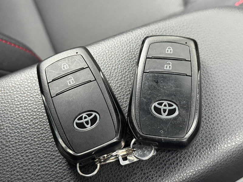 Toyota Yaris 1.5 VVT-h GR SPORT Hatchback 5dr Petrol Hybrid E-CVT Euro 6 (s/s) (116 ps) 5dr Automatic 2026