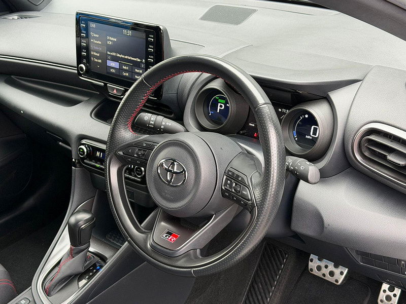 Toyota Yaris 1.5 VVT-h GR SPORT Hatchback 5dr Petrol Hybrid E-CVT Euro 6 (s/s) (116 ps) 5dr Automatic 2026