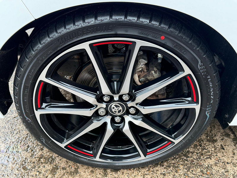 Toyota Yaris 1.5 VVT-h GR SPORT Hatchback 5dr Petrol Hybrid E-CVT Euro 6 (s/s) (116 ps) 5dr Automatic 2026