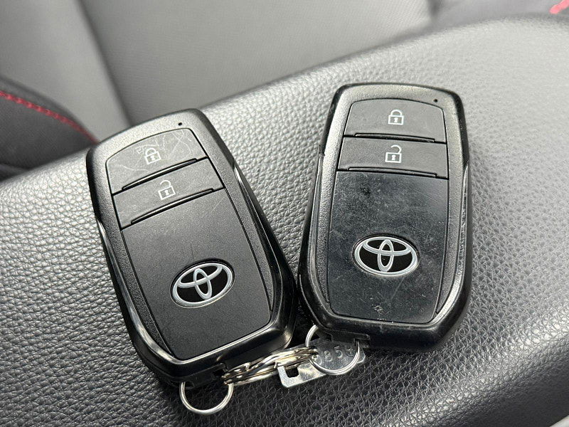 Toyota Yaris 1.5 VVT-h GR SPORT Hatchback 5dr Petrol Hybrid E-CVT Euro 6 (s/s) (116 ps) 5dr Automatic 2026