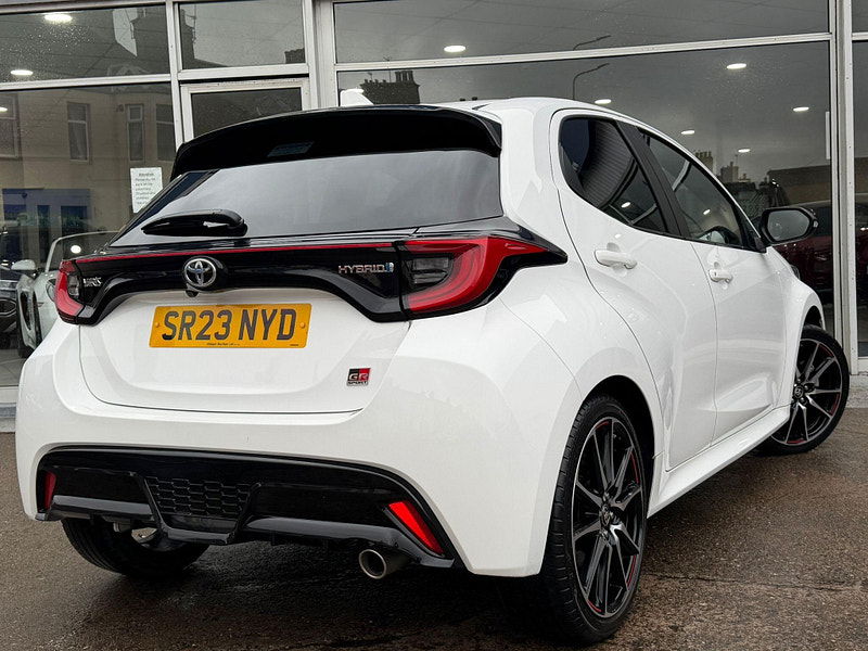 Toyota Yaris 1.5 VVT-h GR SPORT Hatchback 5dr Petrol Hybrid E-CVT Euro 6 (s/s) (116 ps) 5dr Automatic 2026
