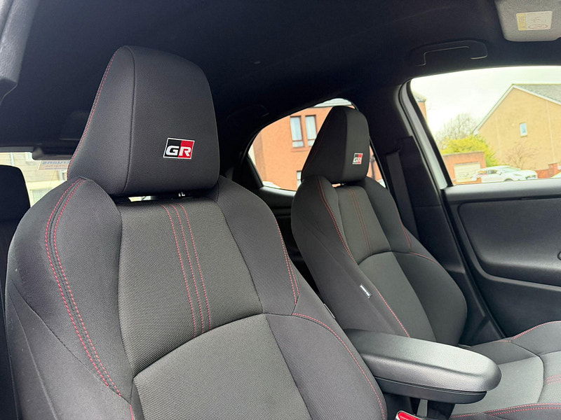 Toyota Yaris 1.5 VVT-h GR SPORT Hatchback 5dr Petrol Hybrid E-CVT Euro 6 (s/s) (116 ps) 5dr Automatic 2026