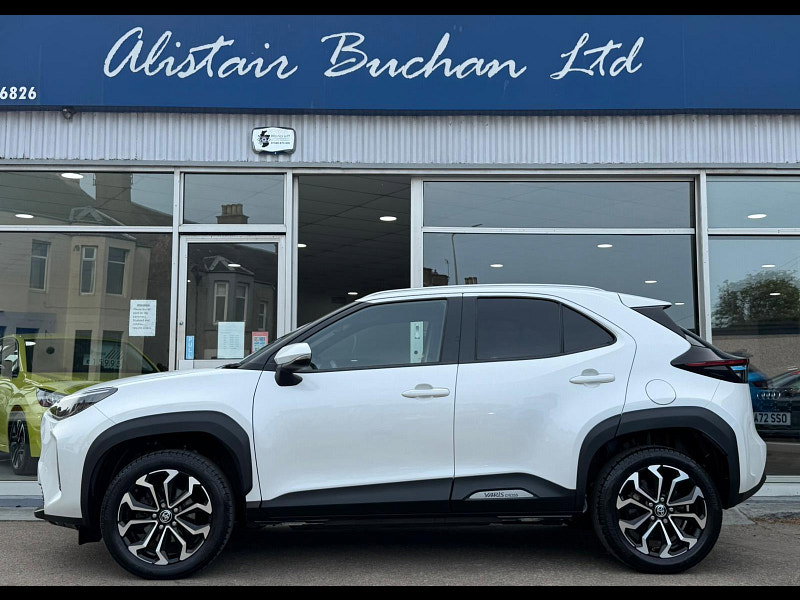 Toyota Yaris Cross 1.5 VVT-h Design E-CVT Euro 6 (s/s) 5dr 5dr Automatic 2026