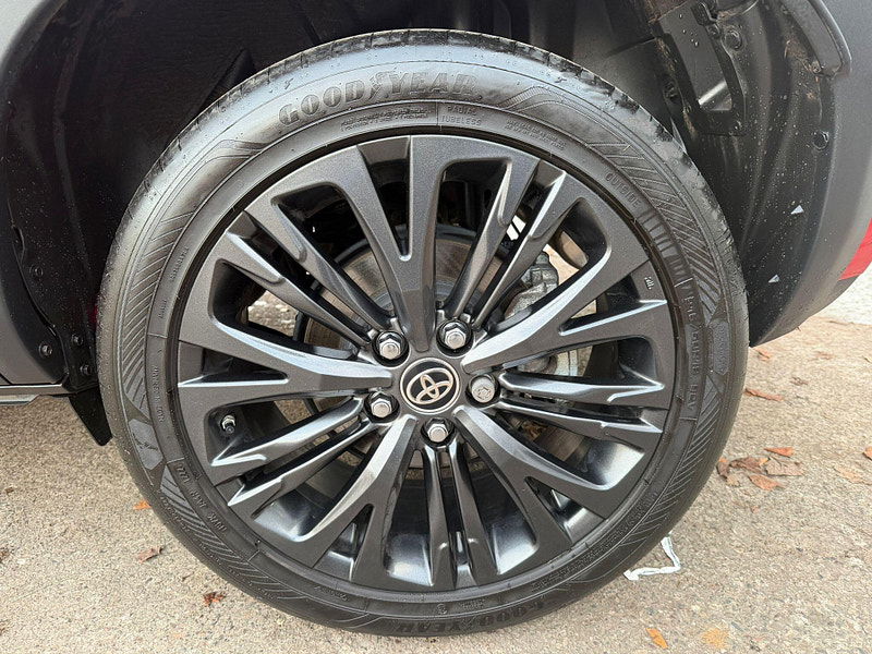 Toyota Yaris Cross 1.5 VVT-h Dynamic E-CVT AWD Euro 6 (s/s) 5dr 5dr Automatic 2025