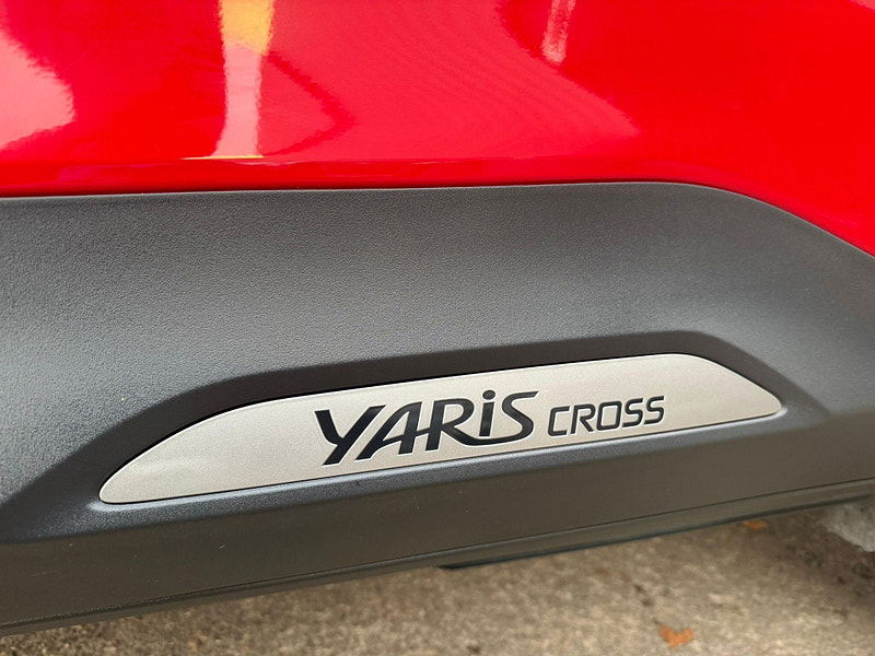Toyota Yaris Cross 1.5 VVT-h Dynamic E-CVT AWD Euro 6 (s/s) 5dr 5dr Automatic 2025
