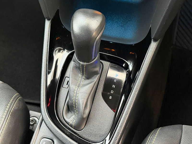 Toyota Yaris Cross 1.5 VVT-h Dynamic E-CVT AWD Euro 6 (s/s) 5dr 5dr Automatic 2025