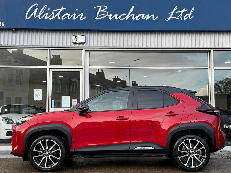 Toyota Yaris Cross 1.5 VVT-h GR SPORT E-CVT Euro 6 (s/s) 5dr 5dr Automatic 2026
