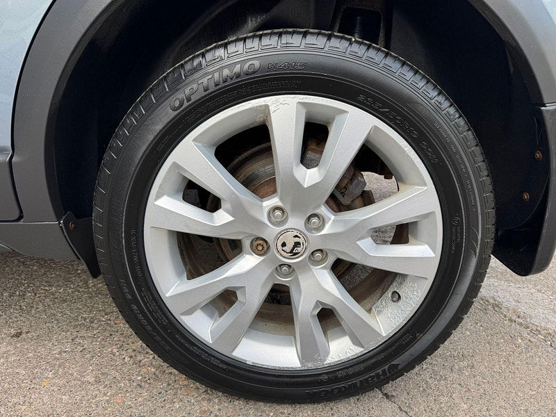 Vauxhall Antara 2.2 CDTi SE 4WD Euro 5 (s/s) 5dr (SNav) 5dr Manual 2025