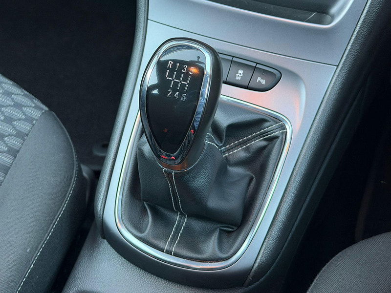 Vauxhall Astra 1.6 CDTi BlueInjection Design Euro 6 (s/s) 5dr 5dr Manual 2025