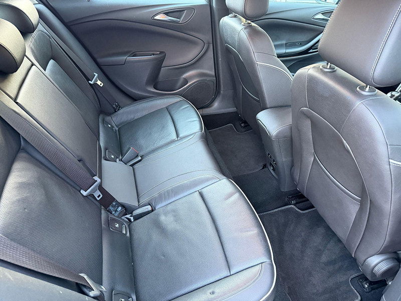 Vauxhall Astra 1.6 CDTi BlueInjection Elite Nav Euro 6 (s/s) 5dr 5dr Manual 2025