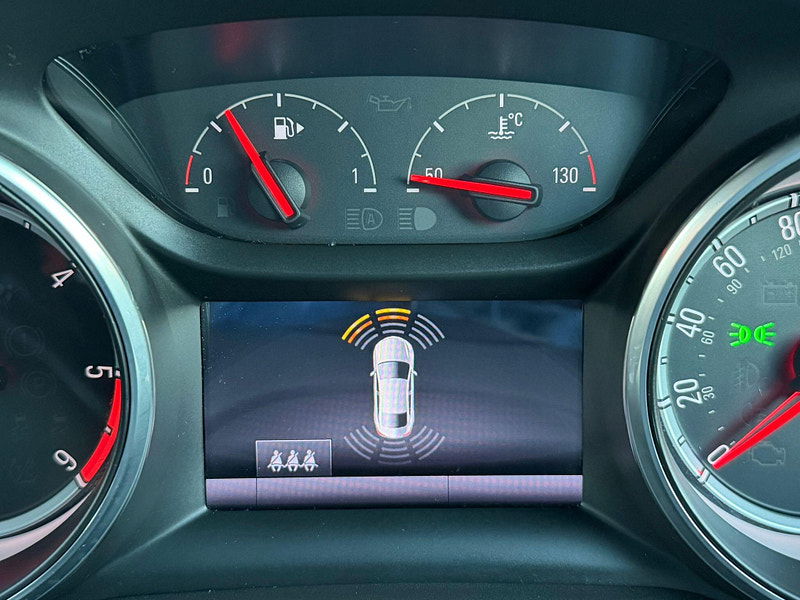 Vauxhall Astra 1.6 CDTi BlueInjection Elite Nav Euro 6 (s/s) 5dr 5dr Manual 2025