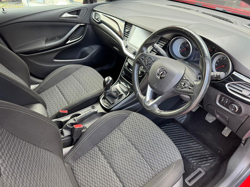 Vauxhall Astra 1.6 CDTi BlueInjection SRi Nav Euro 6 (s/s) 5dr 5dr Manual 2025