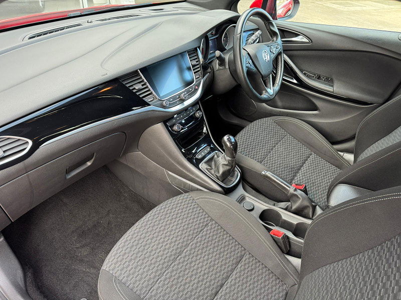 Vauxhall Astra 1.6 CDTi BlueInjection SRi Nav Euro 6 (s/s) 5dr 5dr Manual 2025