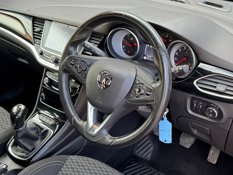 Vauxhall Astra 1.6 CDTi BlueInjection SRi Nav Euro 6 (s/s) 5dr 5dr Manual 2025