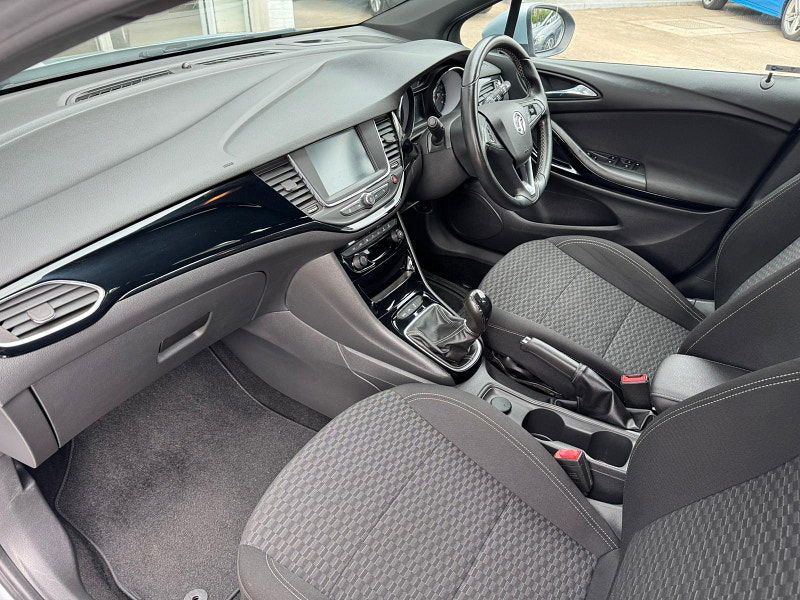Vauxhall Astra 1.6 CDTi SRi Sports Tourer Euro 6 5dr 5dr Manual 2025