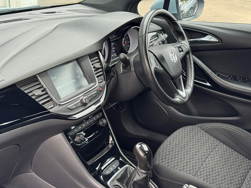 Vauxhall Astra 1.6 CDTi SRi Sports Tourer Euro 6 5dr 5dr Manual 2025