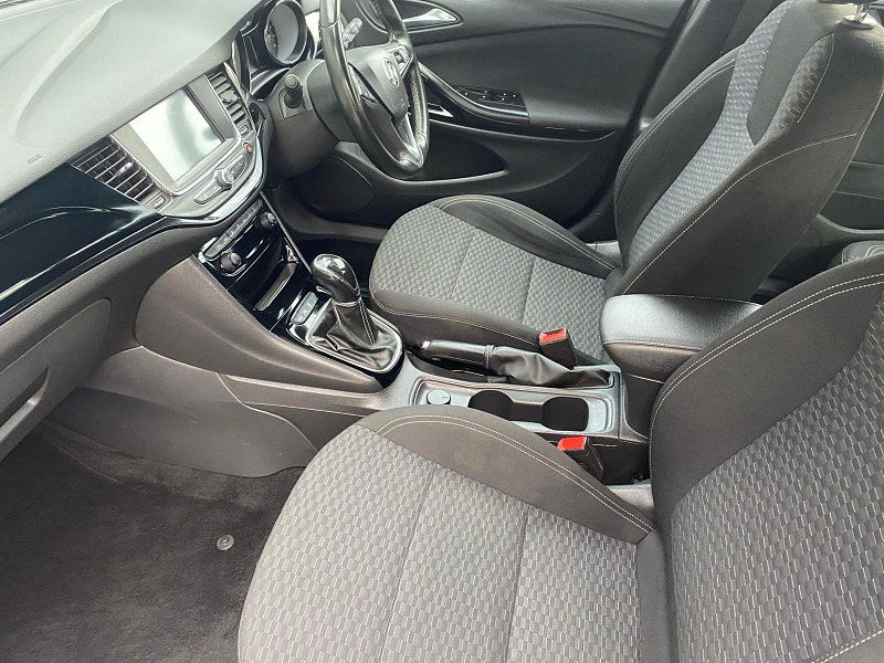 Vauxhall Astra 1.6 CDTi SRi Sports Tourer Euro 6 5dr 5dr Manual 2025
