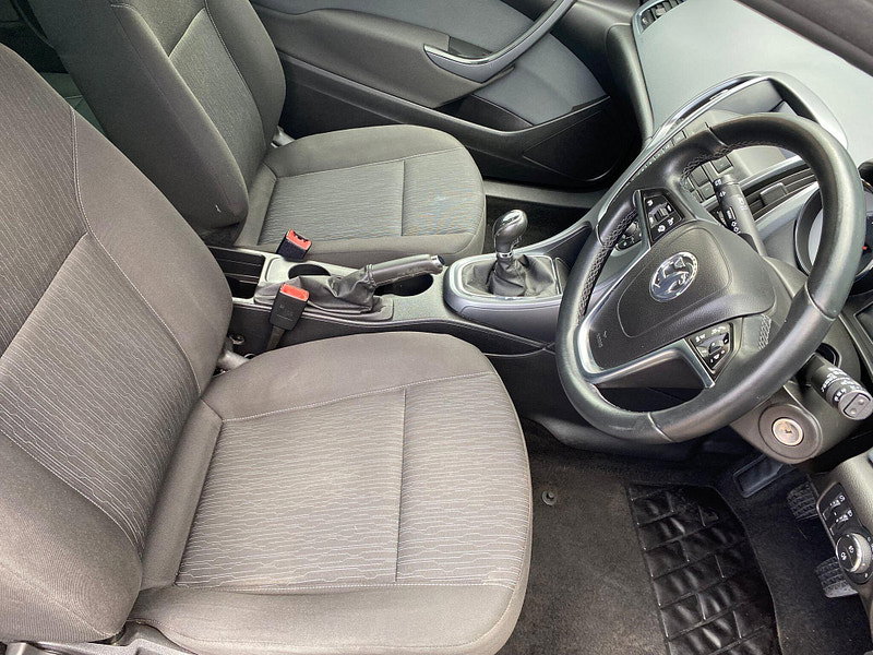 Vauxhall Astra GTC 1.4i Turbo Limited Edition Euro 6 (s/s) 3dr 3dr Manual 2026