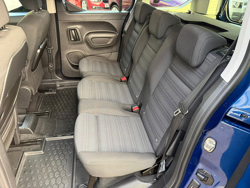 Vauxhall Combo Life 1.5 Turbo D SE Euro 6 (s/s) 5dr 5dr Manual 2026