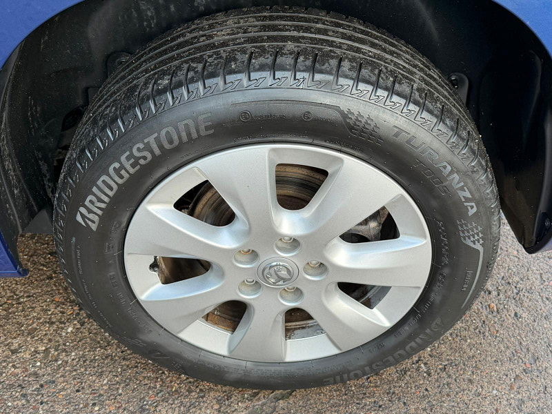 Vauxhall Combo Life 1.5 Turbo D SE Euro 6 (s/s) 5dr 5dr Manual 2025