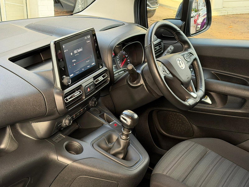 Vauxhall Combo Life 1.5 Turbo D SE Euro 6 (s/s) 5dr 5dr Manual 2026