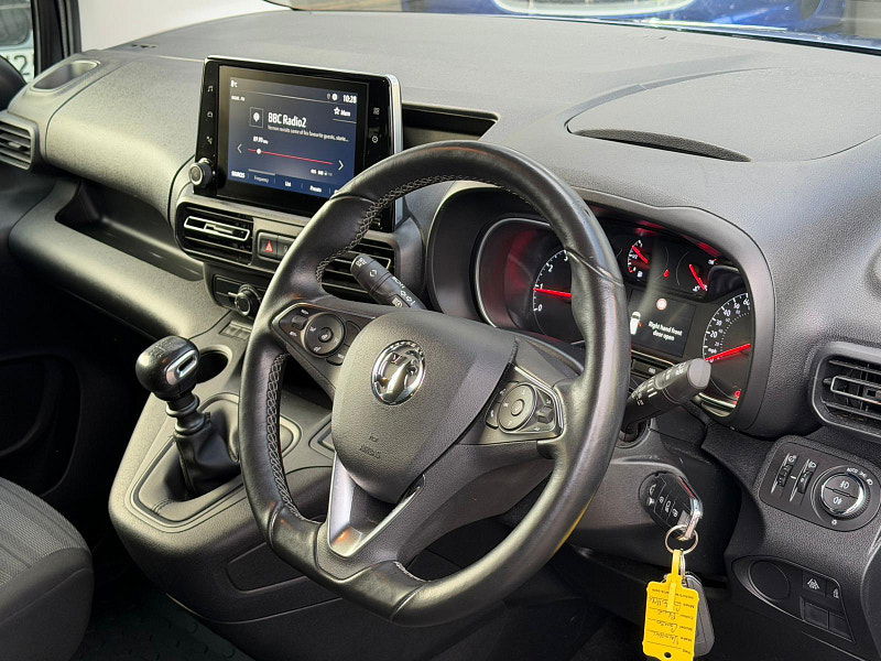 Vauxhall Combo Life 1.5 Turbo D SE Euro 6 (s/s) 5dr 5dr Manual 2026