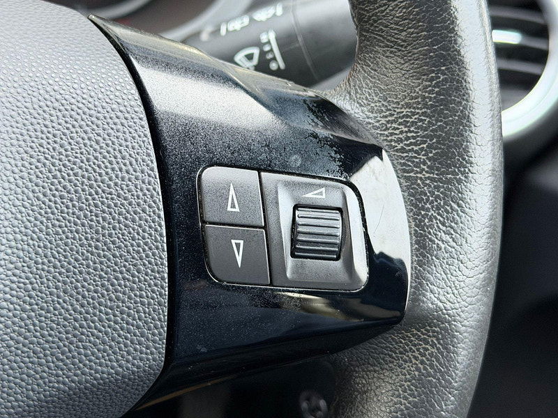 Vauxhall Corsa 1.2 16V Excite Euro 5 5dr 5dr Manual 2025