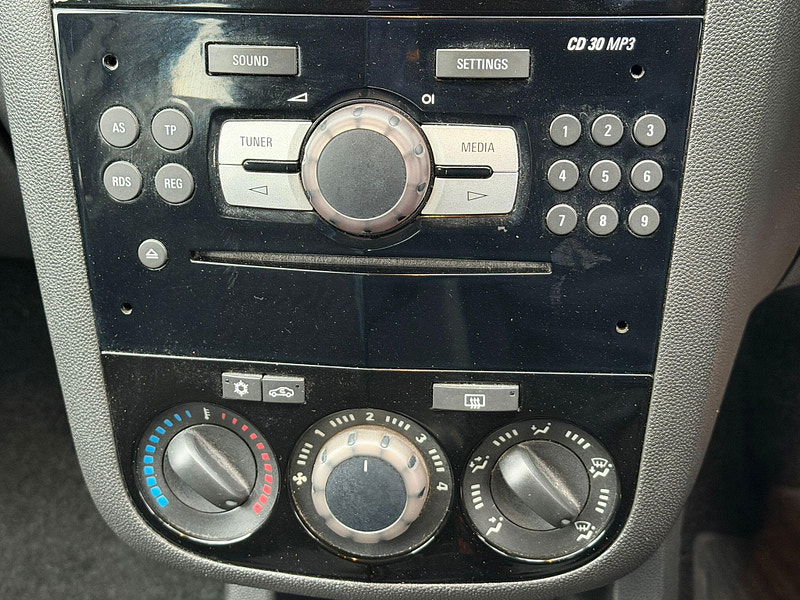 Vauxhall Corsa 1.2i ecoFLEX 16V SE Euro 5 (s/s) 5dr 5dr Manual 2025