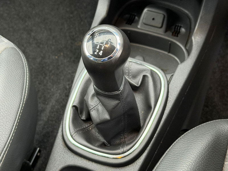 Vauxhall Corsa 1.2i ecoFLEX 16V SE Euro 5 (s/s) 5dr 5dr Manual 2025