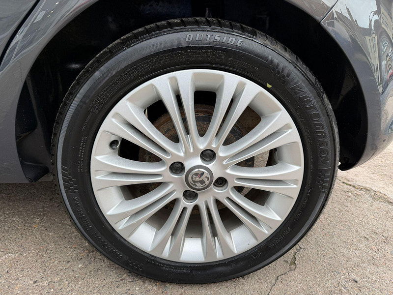 Vauxhall Corsa 1.2i ecoFLEX 16V SE Euro 5 (s/s) 5dr 5dr Manual 2025