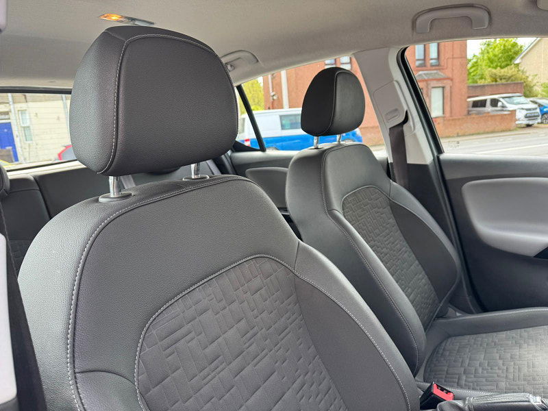 Vauxhall Corsa 1.4i ecoTEC SE Nav Euro 6 5dr 5dr Manual 2025