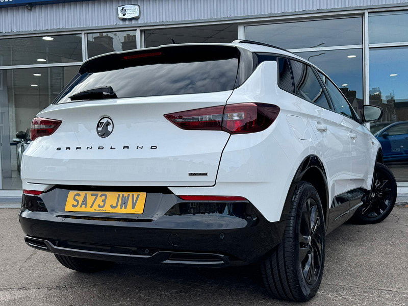 Vauxhall Grandland 1.6 14.2kWh GS Auto Euro 6 (s/s) 5dr 5dr Automatic 2025