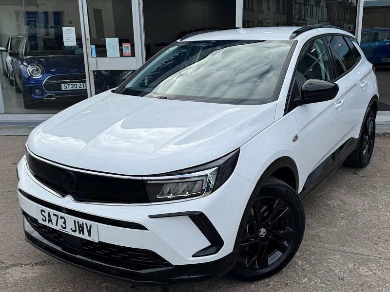 Vauxhall Grandland 1.6 14.2kWh GS Auto Euro 6 (s/s) 5dr 5dr Automatic 2025