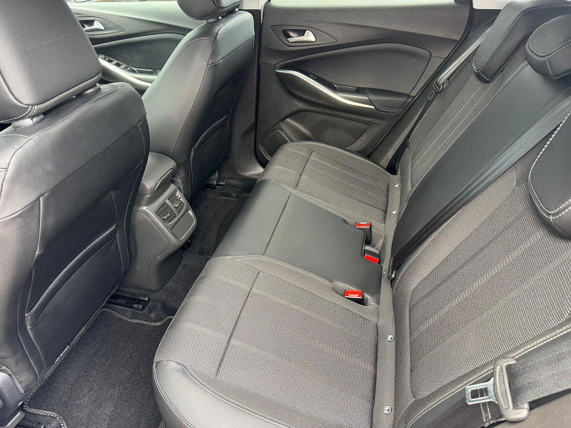 Vauxhall Grandland 1.6 14.2kWh GS Auto Euro 6 (s/s) 5dr 5dr Automatic 2025