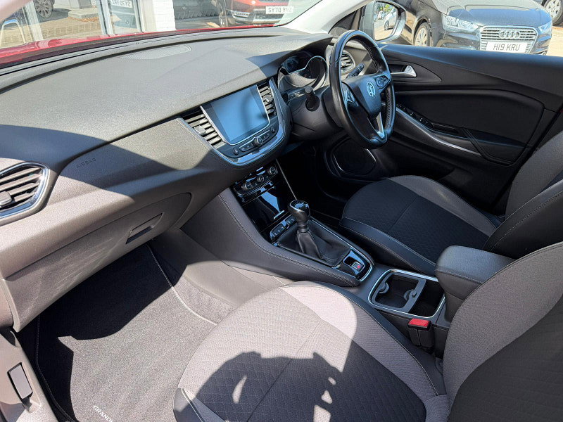 Vauxhall Grandland X 1.2 Turbo Sport Nav Euro 6 (s/s) 5dr 5dr Manual 2026