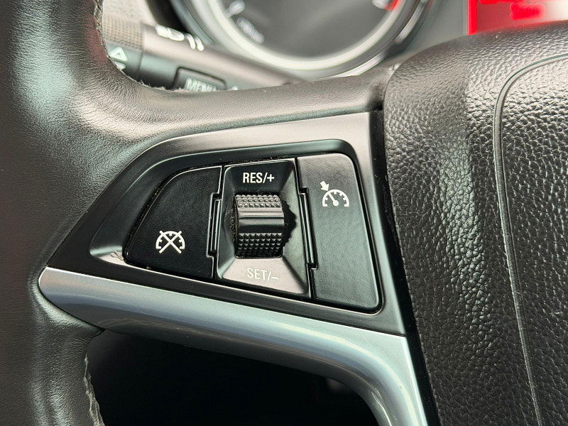 Vauxhall Insignia 2.0 CDTi Elite Nav Auto Euro 5 5dr 5dr Automatic 2026