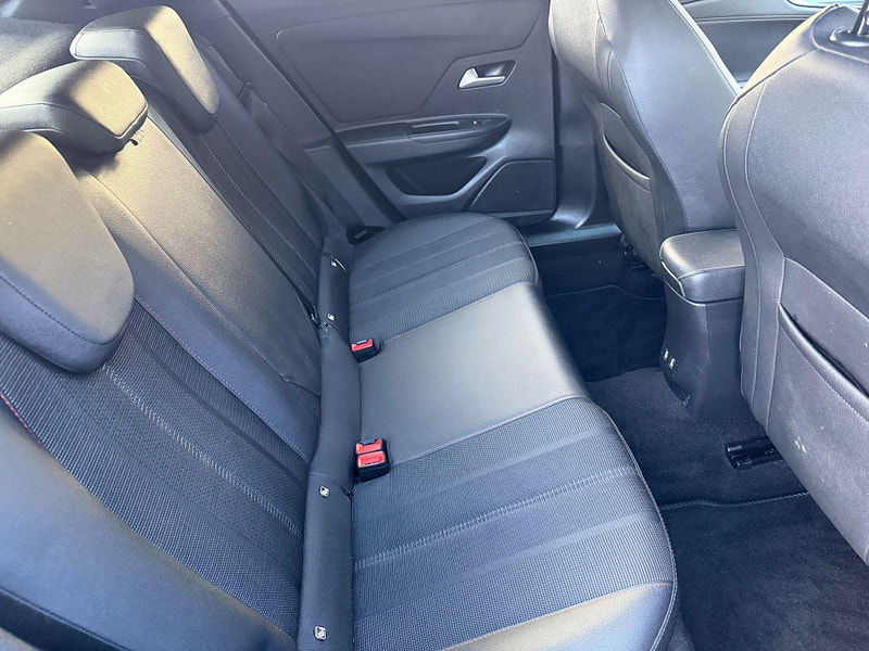 Vauxhall Mokka 1.2 Turbo SRi Premium Euro 6 (s/s) 5dr 5dr Manual 2025